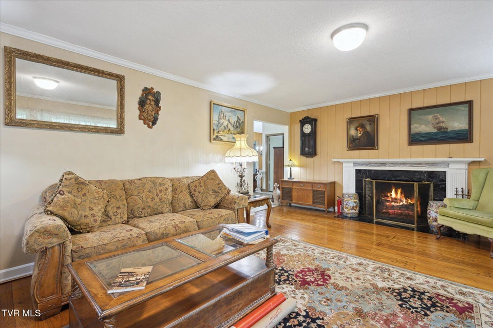 Photo #5: 2021 Westwind Drive