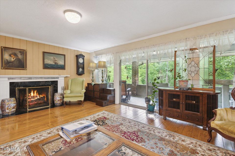 Photo #6: 2021 Westwind Drive
