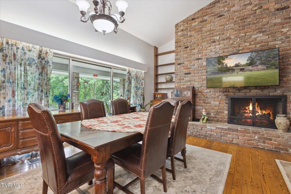 Photo #9: 2021 Westwind Drive