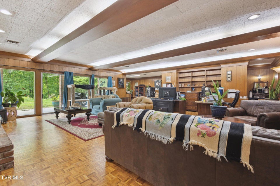 Photo #27: 2021 Westwind Drive