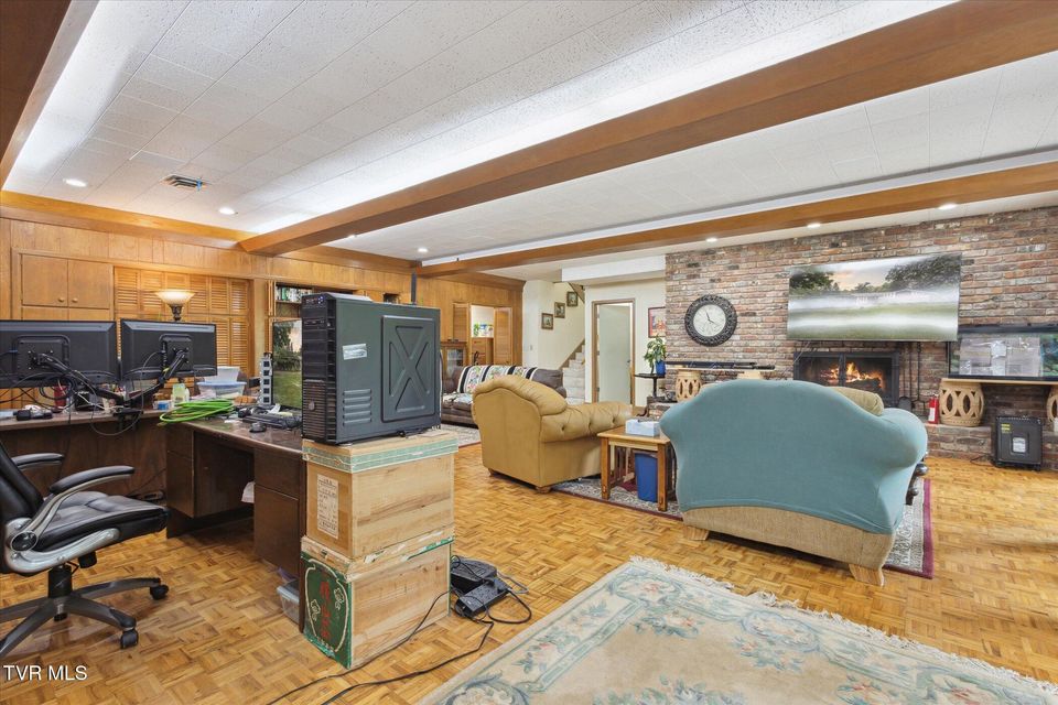 Photo #29: 2021 Westwind Drive