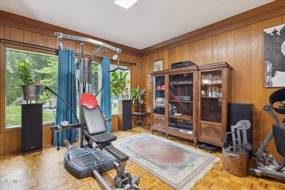 Photo #30: 2021 Westwind Drive