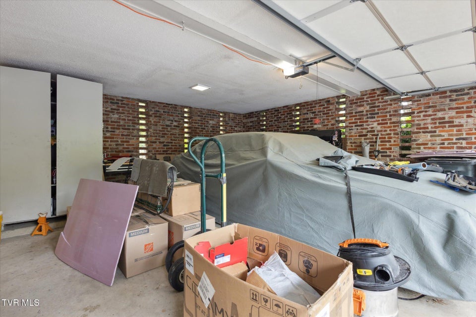 Photo #39: 2021 Westwind Drive