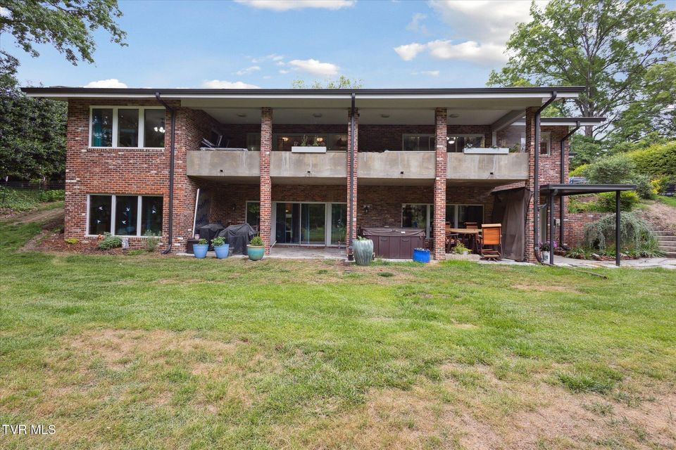 Photo #43: 2021 Westwind Drive