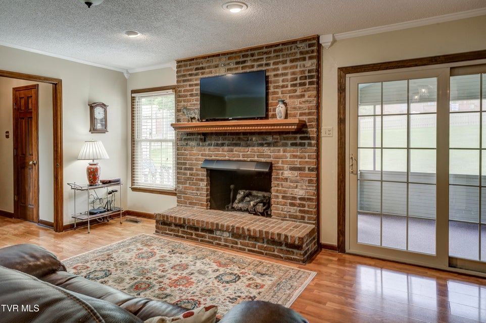 Photo #19: 719 Valley Drive