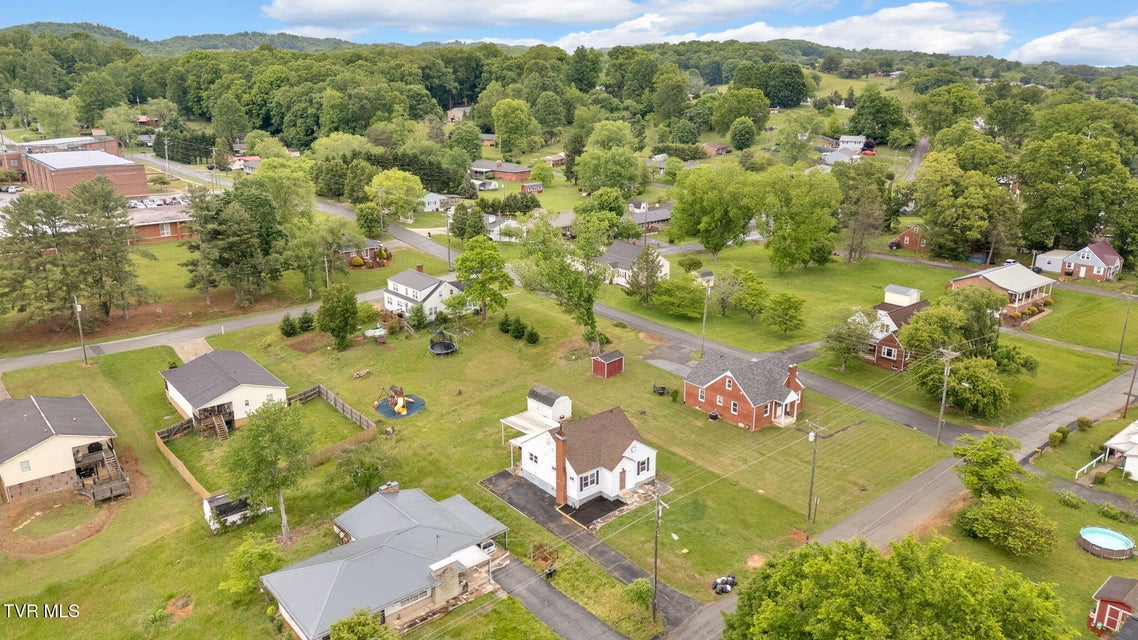 Photo #4: 223 Grandview Street