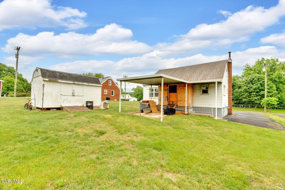 Photo #11: 223 Grandview Street
