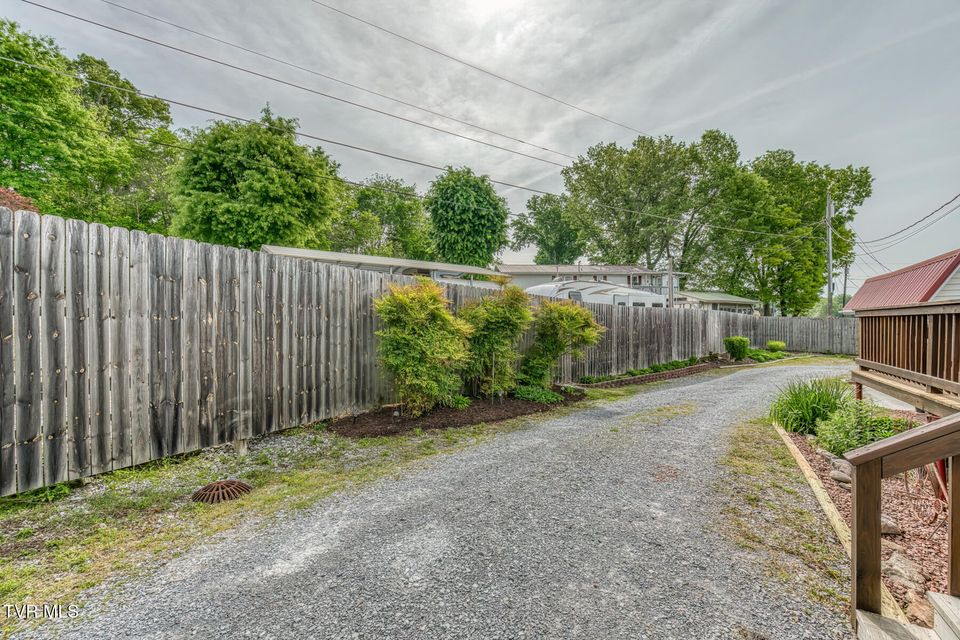 Photo #53: 629 Buffalo Road