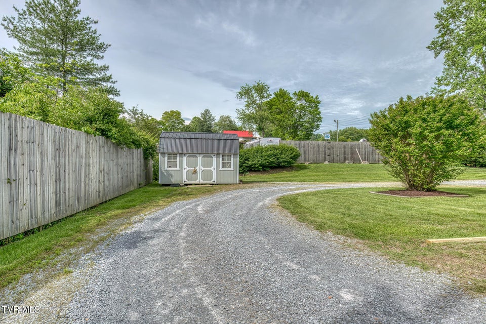 Photo #70: 629 Buffalo Road