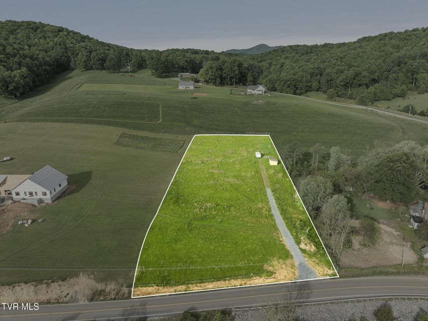 Photo #2: 736 Laurels Road
