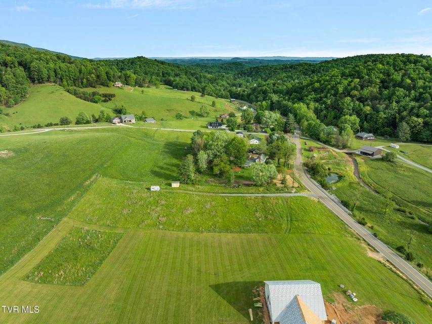 Photo #14: 736 Laurels Road
