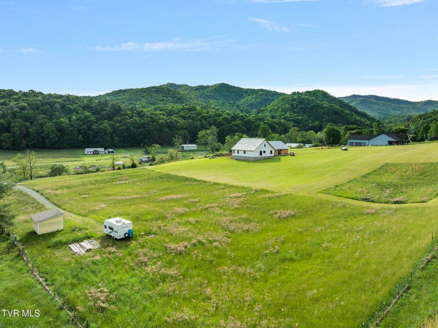 Photo #22: 736 Laurels Road