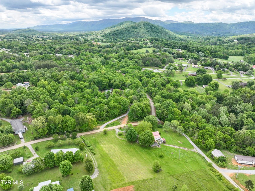 Photo #7: 580 Cartwheel Road