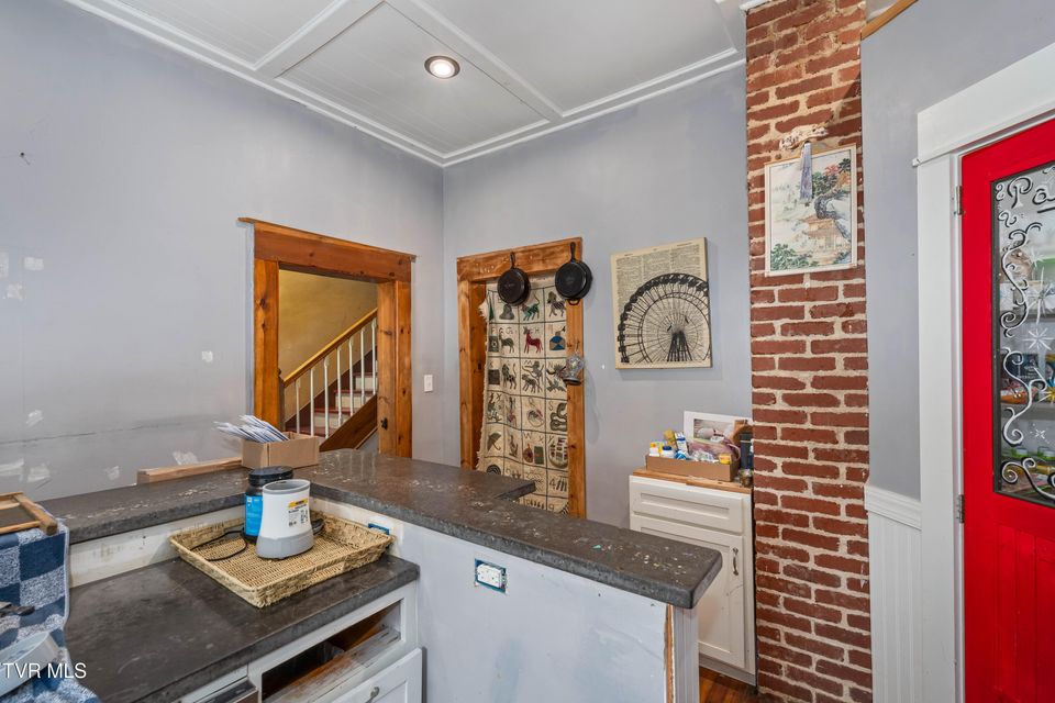 Photo #18: 108 W G Street