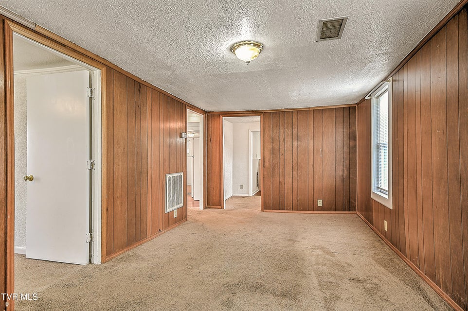 Photo #5: 1835 Highland Street