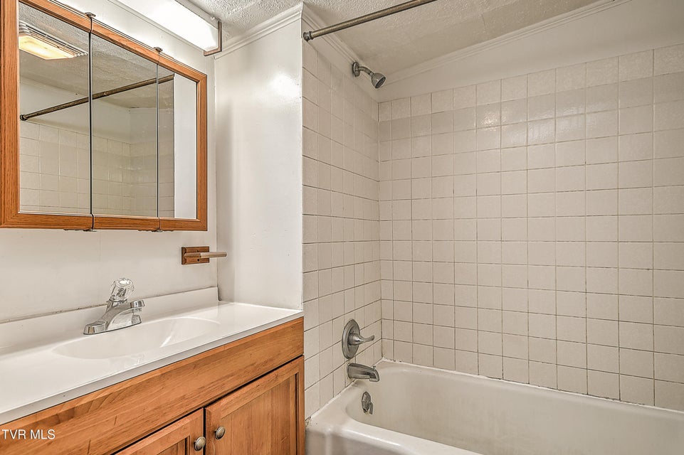 Photo #14: 1835 Highland Street