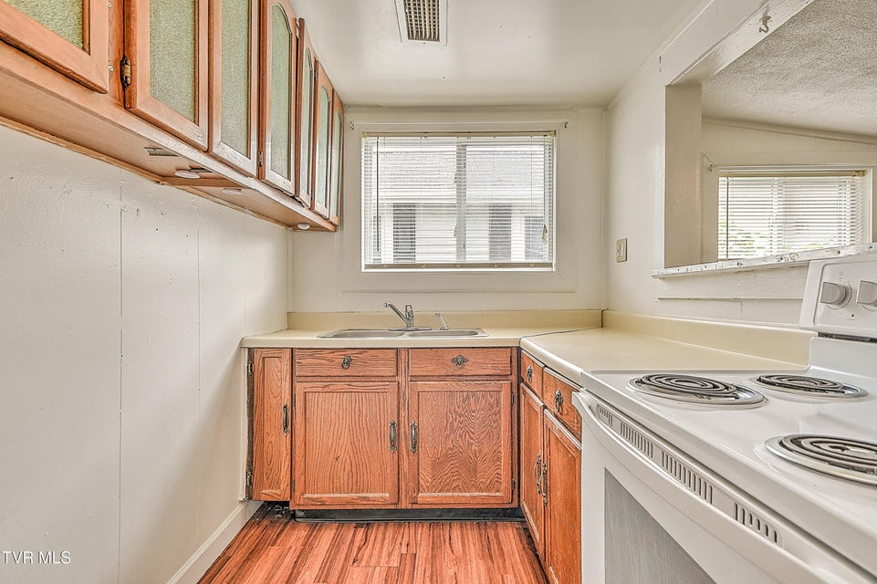 Photo #23: 1835 Highland Street