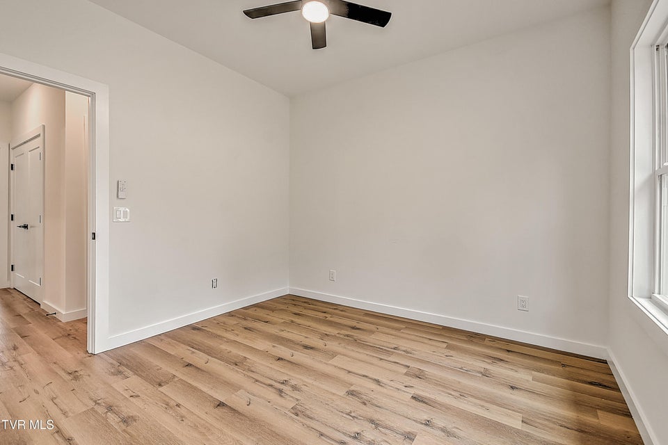 Photo #36: 425 Arlington Avenue