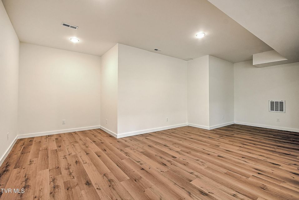 Photo #53: 425 Arlington Avenue
