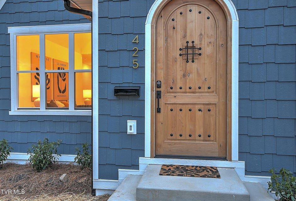 Photo #6: 425 Arlington Avenue