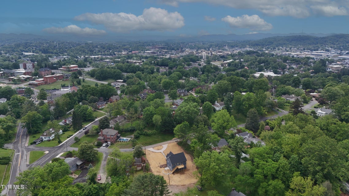 Photo #70: 425 Arlington Avenue
