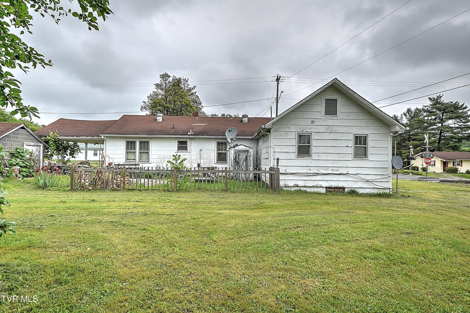 Photo #7: 201 Dover Avenue