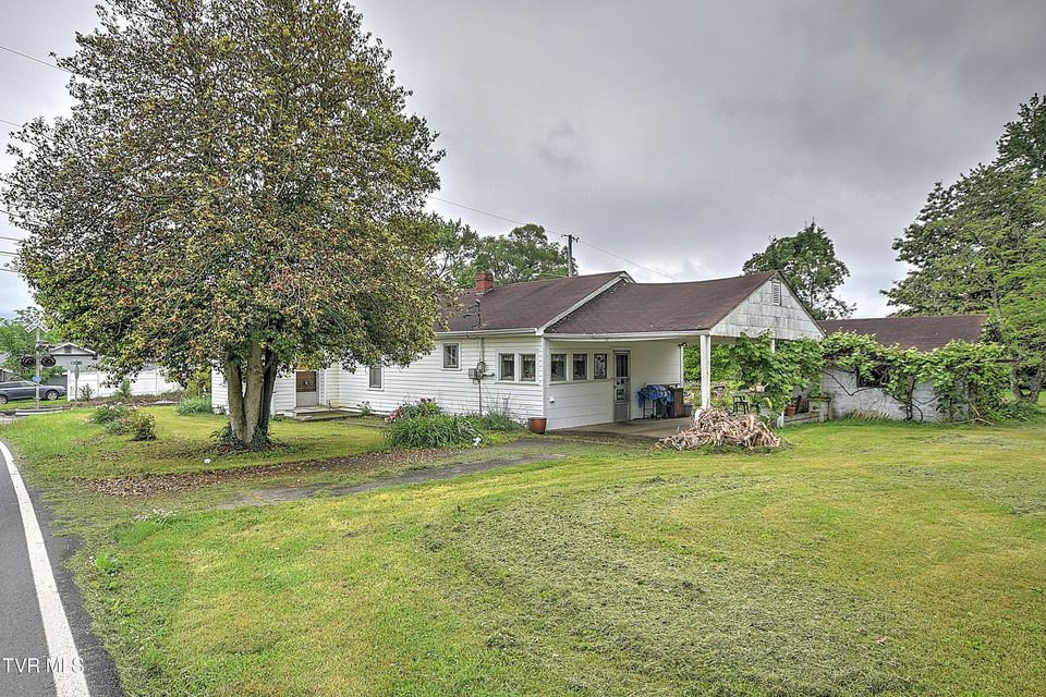 Photo #9: 201 Dover Avenue