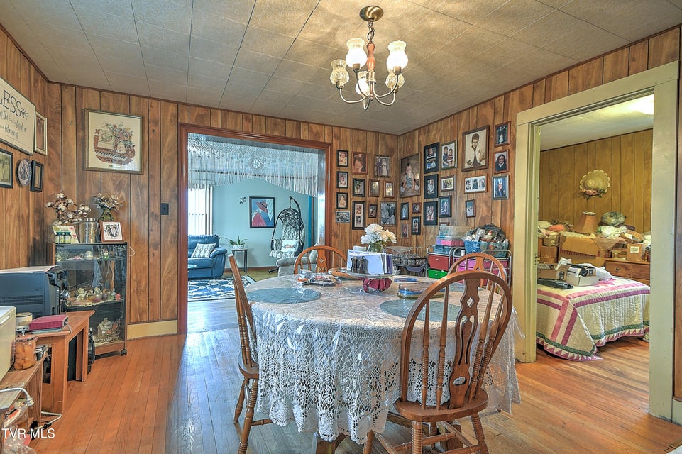 Photo #26: 201 Dover Avenue