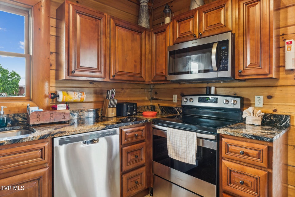 Photo #51: 2083 Kerr Rd 
