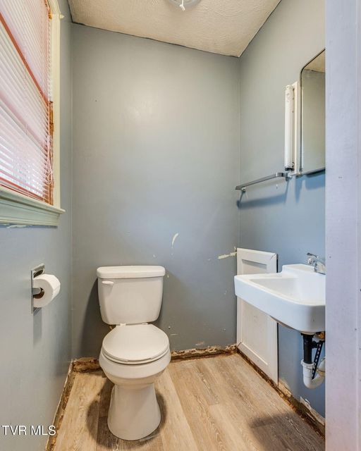Photo #15: 109 Longwood Road