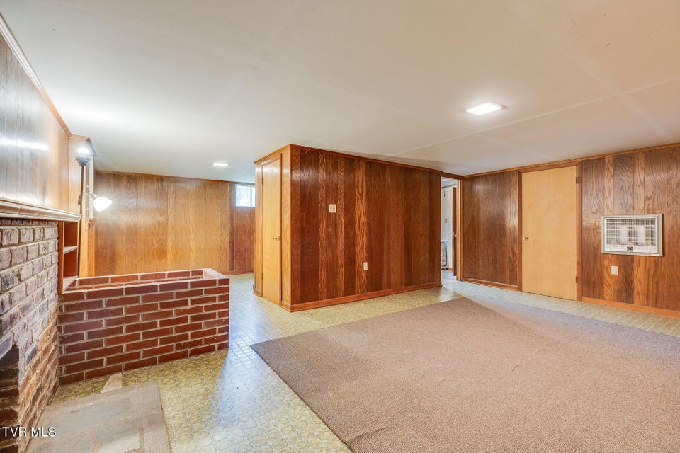 Photo #21: 109 Longwood Road