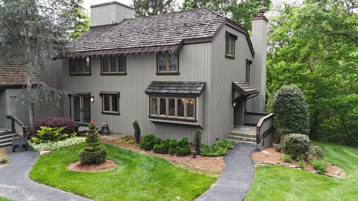Photo #11: 15 Crown Circle