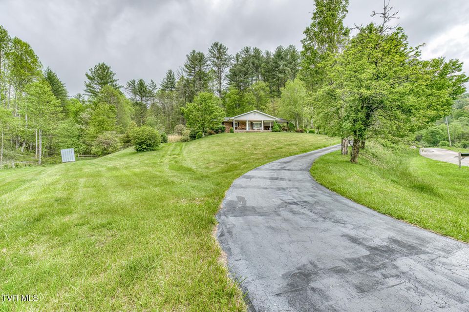 Photo #10: 953 Hubert Taylor Road