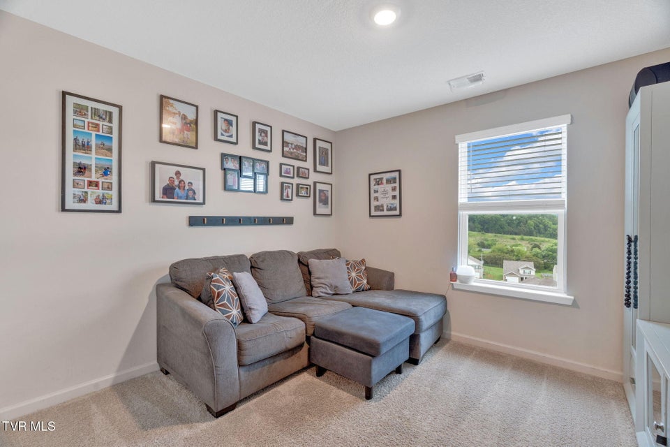 Photo #22: 2927 Southbridge Road