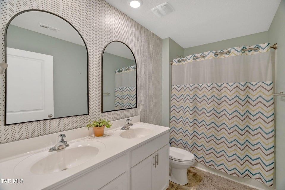 Photo #28: 2927 Southbridge Road