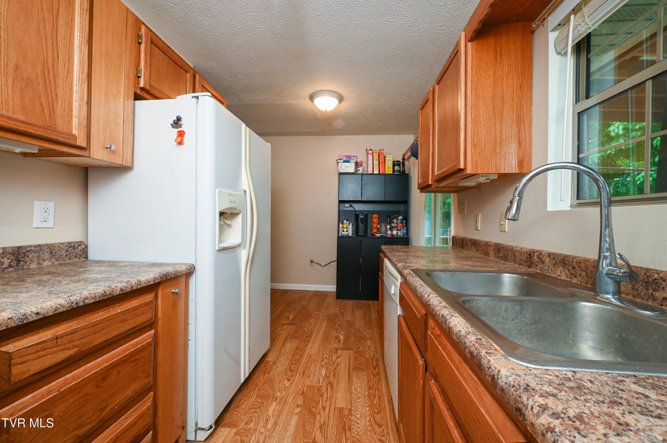 Photo #11: 1401 Colony Circle