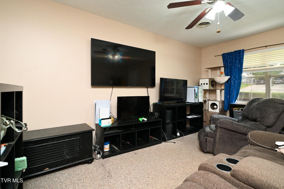 Photo #16: 1401 Colony Circle