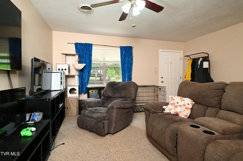 Photo #15: 1401 Colony Circle