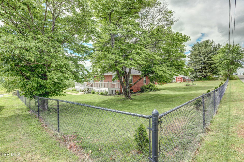 Photo #3: 211 King Avenue