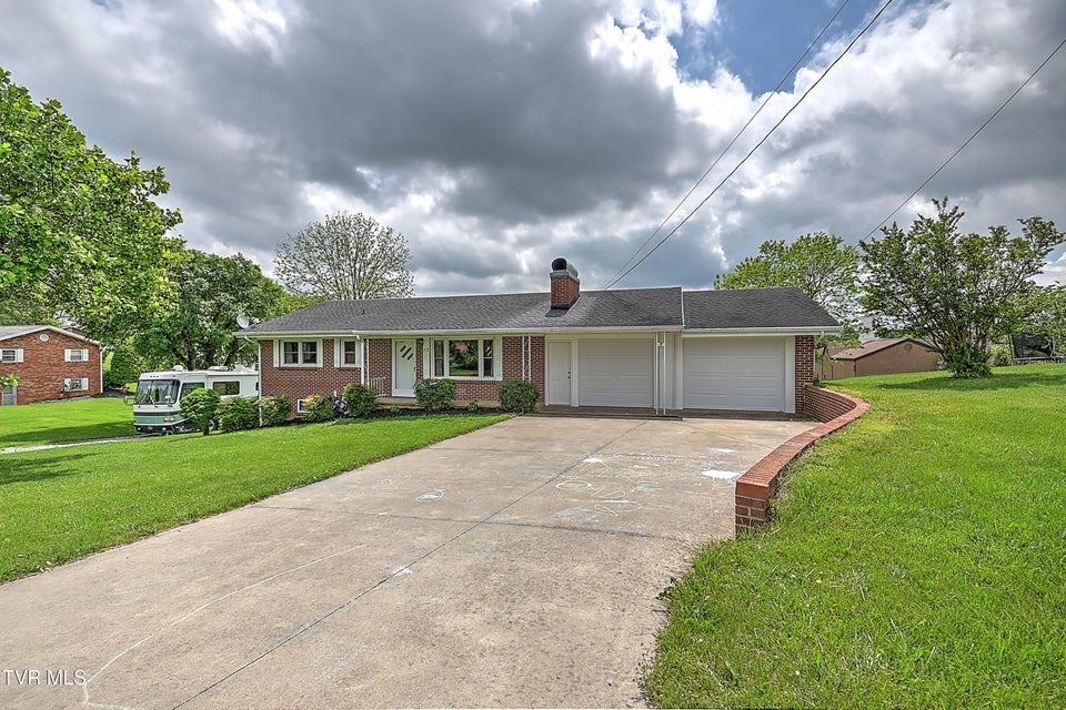 Photo #4: 113 Belmont Drive