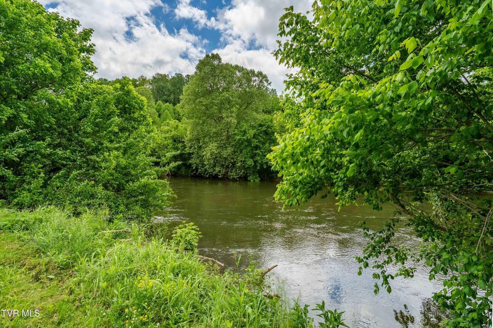 Photo #31: 4383 Swinging Bridge Road Road