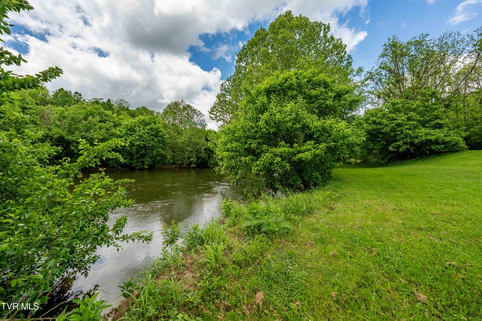 Photo #32: 4383 Swinging Bridge Road Road