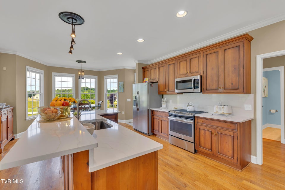 Photo #19: 1905 Martin Road