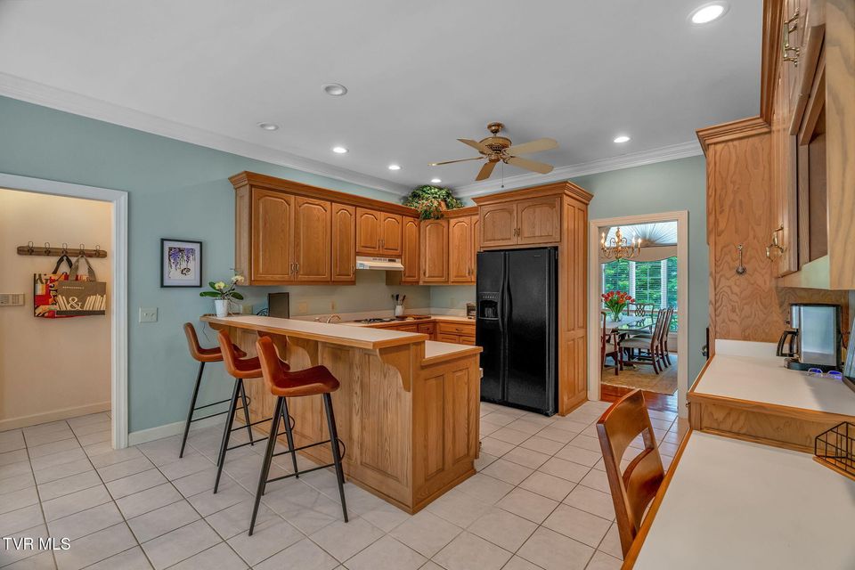 Photo #17: 4 Roundtree Court