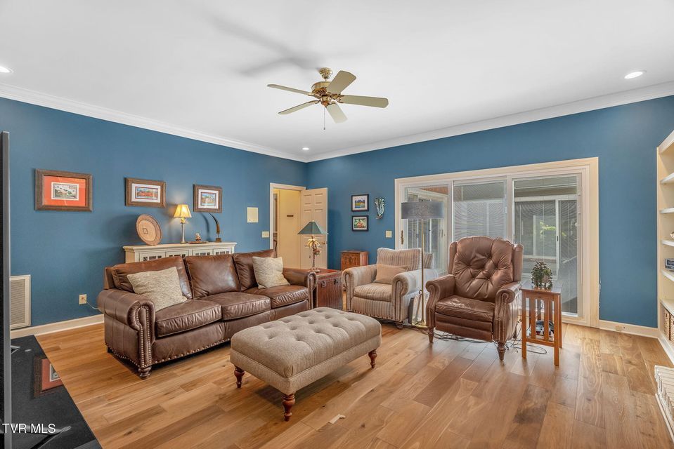 Photo #24: 4 Roundtree Court
