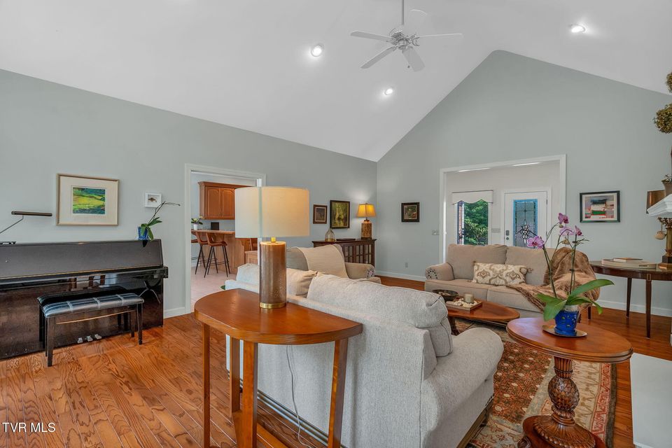 Photo #13: 4 Roundtree Court