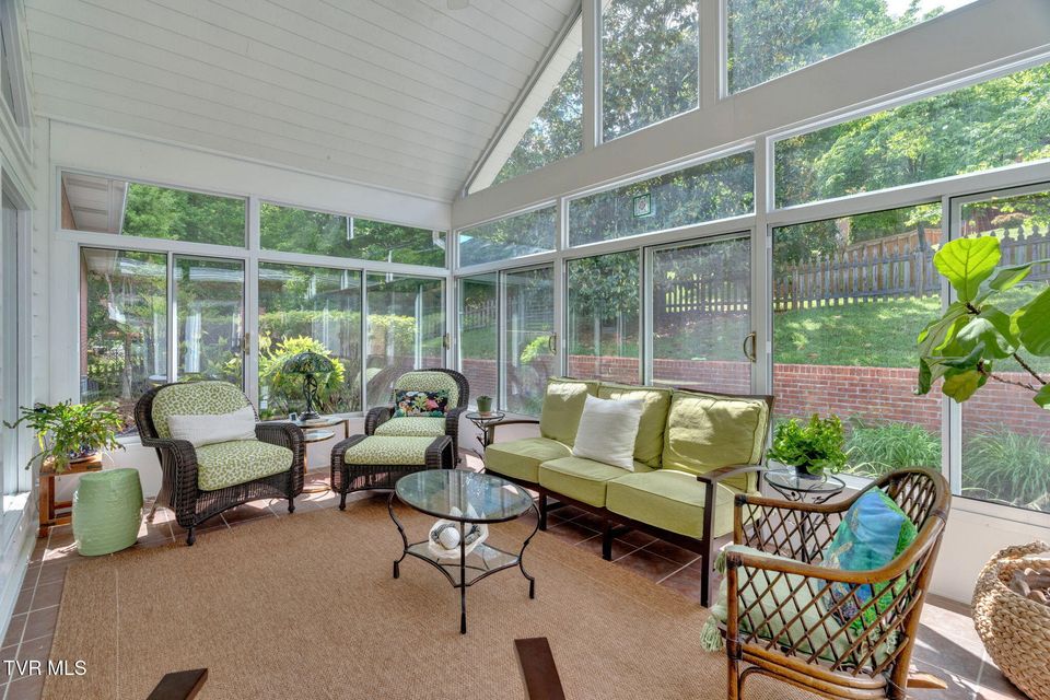 Photo #14: 4 Roundtree Court