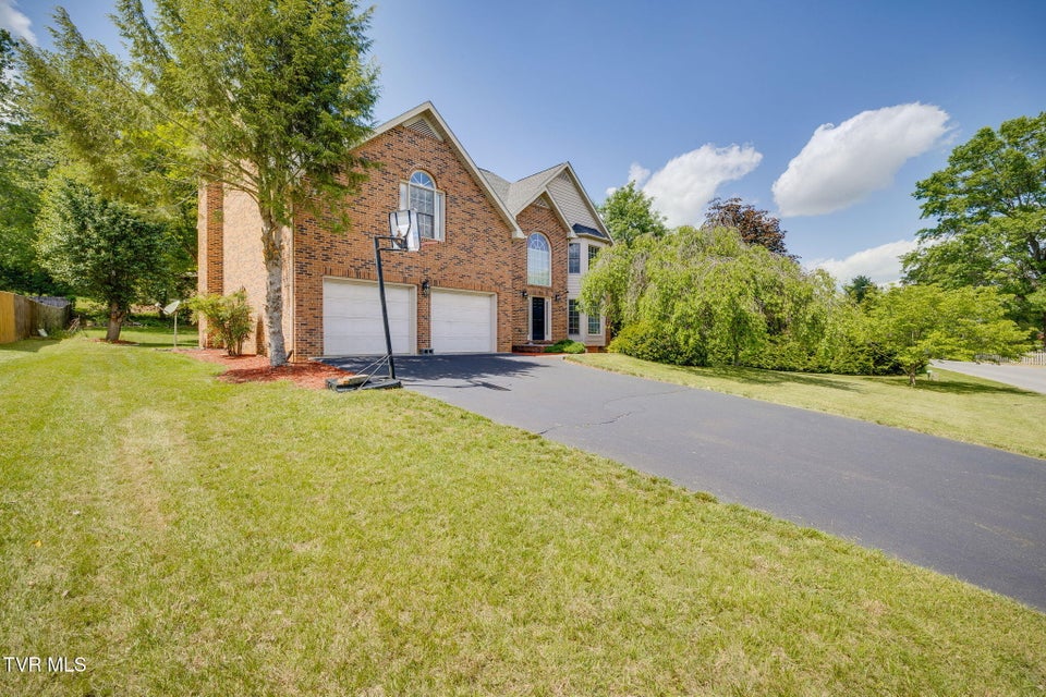 Photo #3: 3502 Bondwood Circle