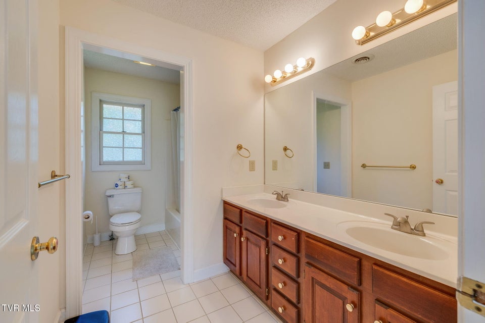 Photo #37: 3502 Bondwood Circle