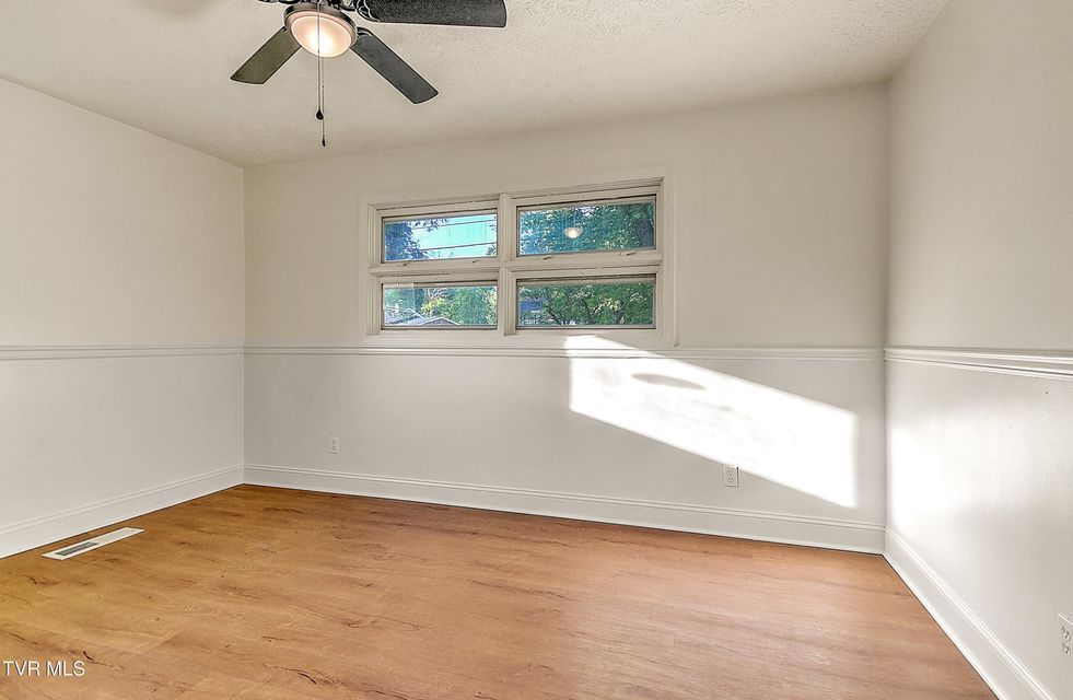 Photo #27: 116 Lakeview Circle